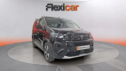 Usado Peugeot Rifter GTi 131 CV (96 kW) 2025 Monovolumen