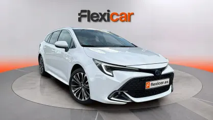 Usado Toyota Corolla Sport 196 CV (144 kW) 2023 Blanco Familiar