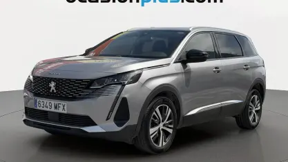Usado Peugeot 5008 Allure 131 CV (96 kW) 2023 Gris SUV