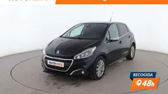 Azul Usado 2018 Peugeot 208 Allure Utilitario | 8999 € (Precio justo)