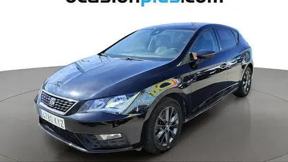 Usado Seat Leon Style 131 CV (96 kW) 2019 Negro Utilitario