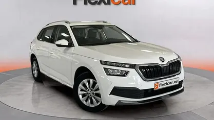 Usado Skoda Kamiq Ambition 110 CV (80 kW) 2021 SUV