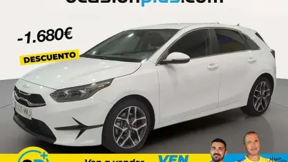Usado Kia Ceed 120 CV (88 kW) 2023 Blanco Utilitario