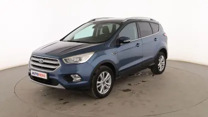 Usado Ford Kuga Trend 120 CV (88 kW) 2019 Azul SUV