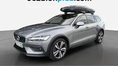 Gris Usado 2019 Volvo V60 CC Pro Familiar | 27.864 € (Buen precio)