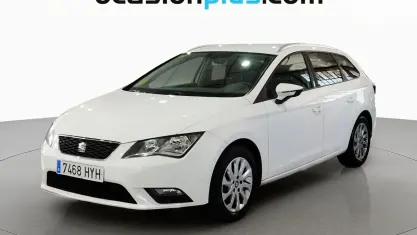Usado Seat Leon Style 105 CV (77 kW) 2014 Blanco Monovolumen