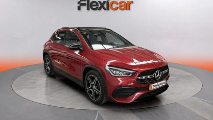 Usado Mercedes GLA200 151 HP (111 kW) 2020 Vermelho SUV