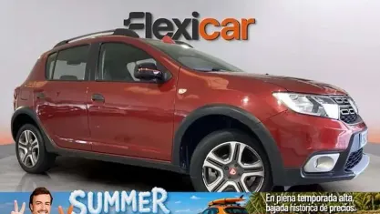 Usado Dacia Sandero Essentiel 90 CV (66 kW) 2019 Burdeos Utilitario