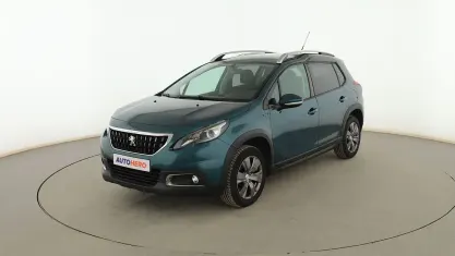 Usado Peugeot 2008 Signature Sky 82 CV (60 kW) 2019 Verde SUV
