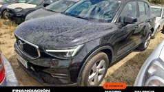 Negro Usado 2023 Volvo XC40 Core SUV | 25.850 € (Precio justo)