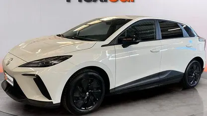 Usado MG MG5 EV 125 kW (170 CV) 2023 Blanco Familiar