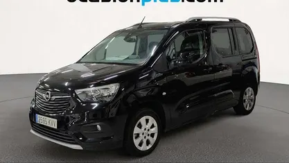 Negro Usado 2019 Opel Combo Life Innovation Monovolumen | 12.845 € (Super precio)