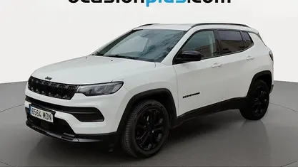 Usado Jeep Compass Night Eagle 130 CV (95 kW) 2023 Blanco SUV
