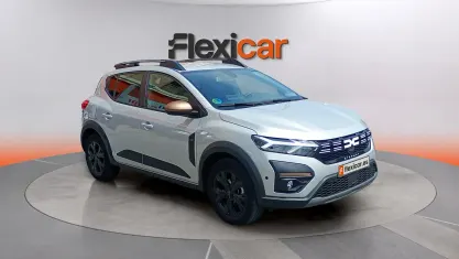 Käytetty Dacia Sandero Extreme 101 HP (74 kW) 2024 Harmaa Sedan
