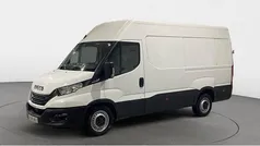 Blanco Usado 2023 Iveco Daily Berlina | 27.591 € (Buen precio)