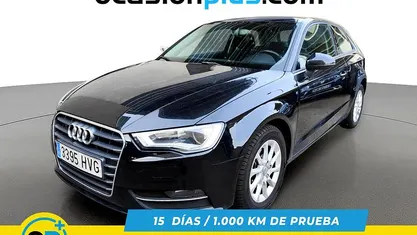 Negro Usado 2014 Audi A3 Attraction Utilitario | 12.450 € (Precio justo)