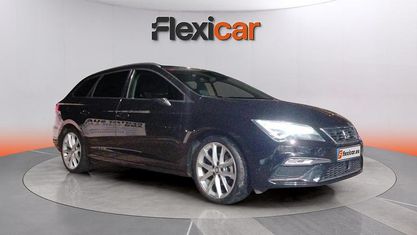 Usado Seat Leon XCELLENCE 150 CV (110 kW) 2018 Negro Berlina