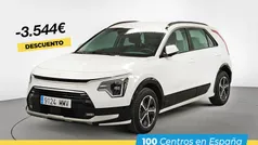 Blanco Usado 2024 Kia Niro SUV | 24.700 € (Precio justo)