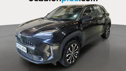 Negro Usado 2024 Toyota Yaris Cross Active SUV | 21.682 € (Precio justo)