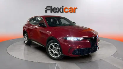 Usado Alfa Romeo Tonale Sprint 131 CV (96 kW) 2022 Rojo SUV