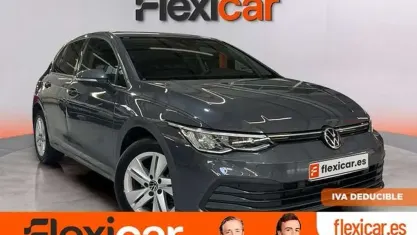 Usado VW Golf VIII Life 110 CV (80 kW) 2023 Gris Berlina