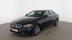 Azul Usado 2019 Mercedes E220 AMG line Berlina | 34.499 € (Precio justo)