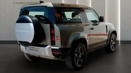 Usado Land Rover Defender S 199 CV (146 kW) 2021 Verde SUV