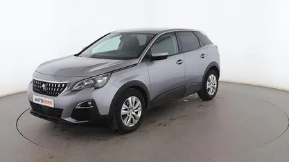 Usado Peugeot 3008 Active 130 CV (95 kW) 2018 Gris SUV