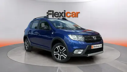 Usado Dacia Sandero Comfort 100 CV (73 kW) 2020 Azul Berlina