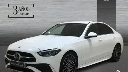 Usado Mercedes C200 AMG line 163 CV (119 kW) 2024 Blanco Berlina