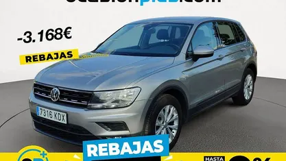 Gris plata Usado 2017 VW Tiguan Edition SUV | 15.732 € (Super precio)