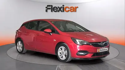 Usado Opel Astra Business Elegance 145 CV (106 kW) 2020 Burdeos Familiar