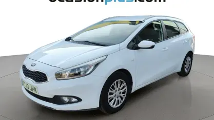 Usado Kia Ceed Sportswagon 110 CV (80 kW) 2015 Blanco Familiar