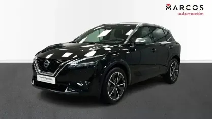 Usado Nissan Qashqai Tekna 158 CV (116 kW) 2024 Midnight black skyline grey metalizado SUV