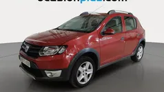 Rojo Usado 2014 Dacia Sandero Stepway SUV | 7990 € (Precio justo)