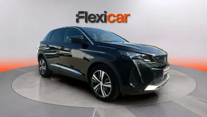 Usado Peugeot 3008 Allure 131 CV (96 kW) 2023 Negro SUV