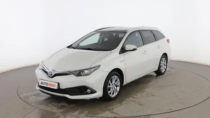 Usado Toyota Auris Touring Sports Active 136 CV (100 kW) 2017 Familiar