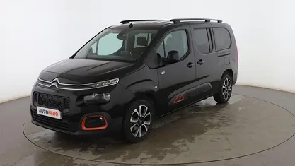 Usado Citroën Berlingo Shine 131 CV (96 kW) 2019 Negro Monovolumen