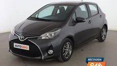 Gris Usado 2014 Toyota Yaris Active Berlina | 9599 € (Precio justo)