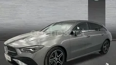 Gris / plata Usado 2024 Mercedes CLA200 Shooting Brake AMG line Familiar | 37.800 € (Precio justo)