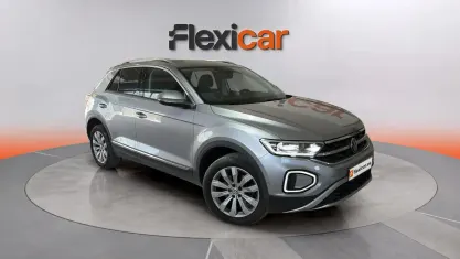 Usado VW T-Roc 150 CV (110 kW) 2023 Gris SUV