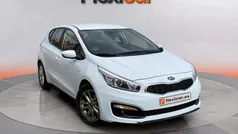 Blanco Usado 2017 Kia Ceed GT Berlina | 10.590 € (Precio justo)