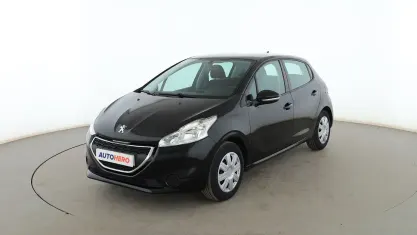 Usado Peugeot 208 Active 82 CV (60 kW) 2014 Negro Utilitario