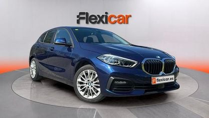 Käytetty BMW 118 140 HP (102 kW) 2020 Sininen Viistoperä