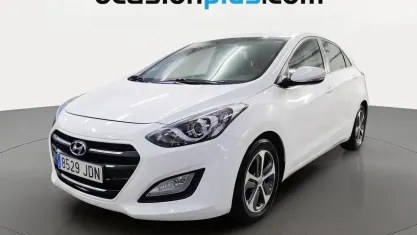 Usado Hyundai i30 GO! 101 CV (74 kW) 2015 Blanco Utilitario