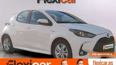 Blanco Usado 2020 Toyota Yaris Hybrid Active Utilitario | 15.290 € (Precio justo)