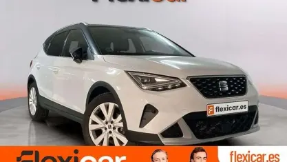 Usado Seat Arona FR 110 CV (80 kW) 2022 Blanco SUV