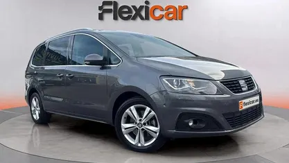 Usado Seat Alhambra XCELLENCE 150 CV (110 kW) 2022 Gris Monovolumen