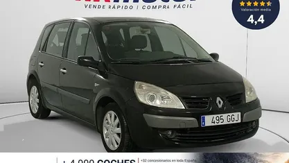 Usado Renault Scénic II Dynamique 106 CV (77 kW) 2008 Monovolumen