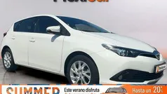 Blanco Usado 2018 Toyota Auris Active Berlina | 14.590 € (Un poco caro)